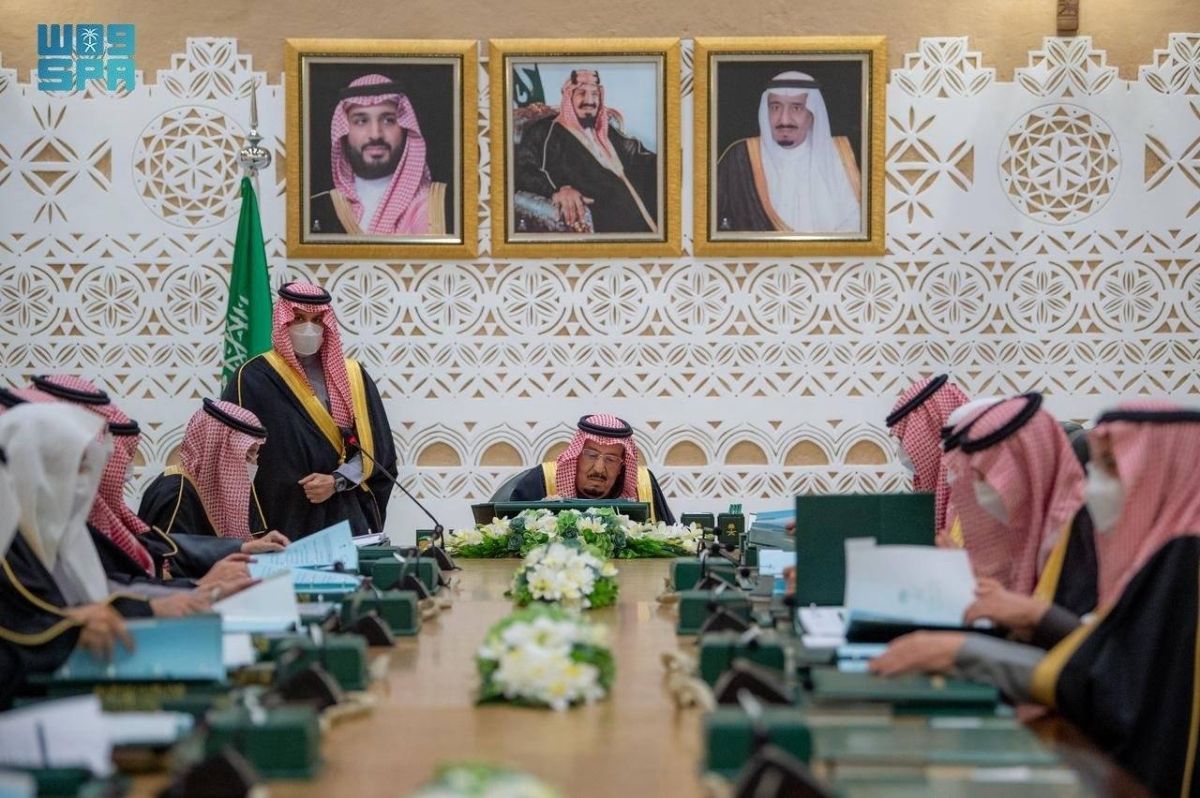 خادم الحرمين الشريفين يرأس جلسة مجلس الوزراء في الرياض