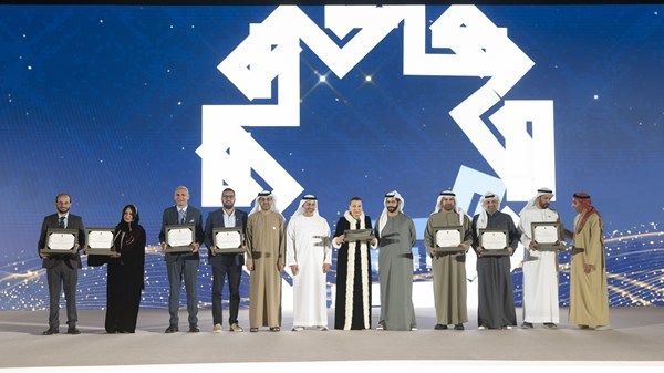 برعاية حمدان بن زايد.. هزاع بن حمدان بن زايد يكرم الفائزين بجائزة «سرد الذهب» 2025