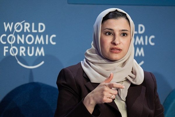 سارة الأميري: تمكين الطلبة من أدوات الذكاء الاصطناعي ضمانة لتطورهم الوظيفي في المستقبل