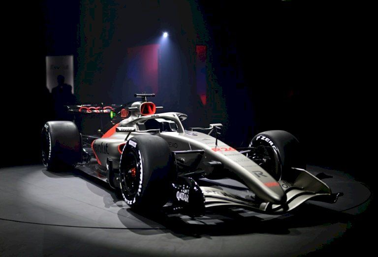 أودي تكشف عن أول سيارة فورمولا واحد في تاريخها