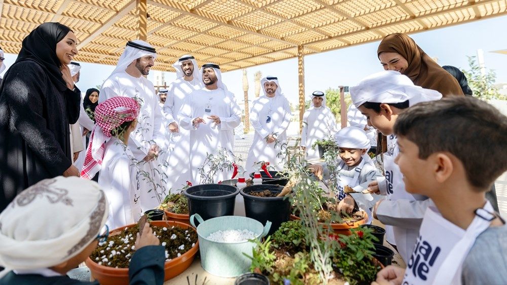 حمدان بن محمد يشهد افتتاح «حوي ند الشبا»