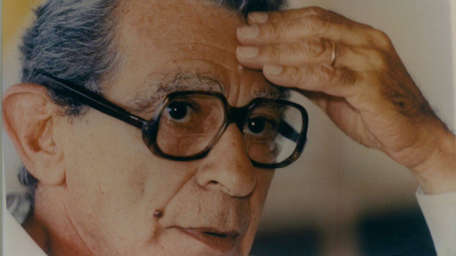 العالم يحتفل بعبقرية سينمائية عنوانها "100 سنة يوسف شاهين"