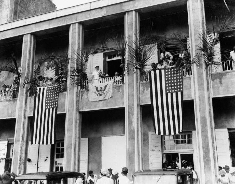 لماذا باعت الدنمارك مجموعة من الجزر في البحر الكاريبي للولايات المتحدة، وما علاقة ذلك بغرينلاند؟