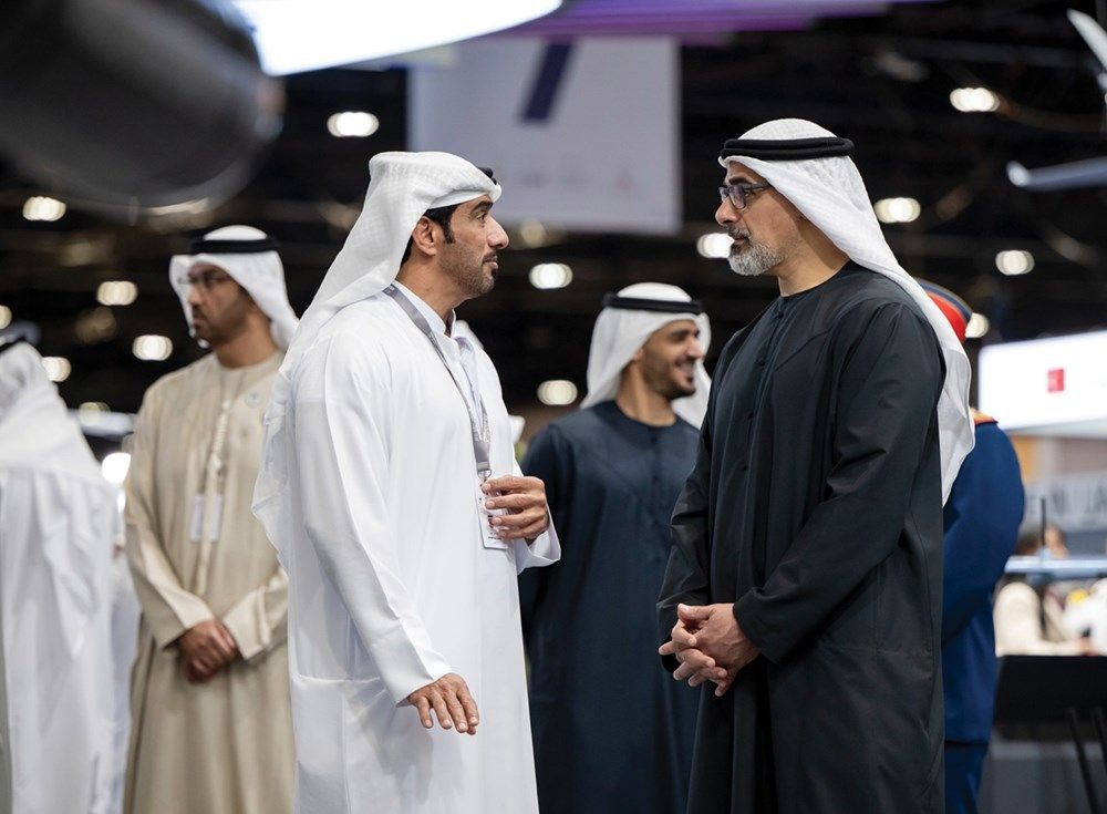 خالد بن محمد بن زايد يزور معرضَي "يومكس" و"سيمتكس" 2026