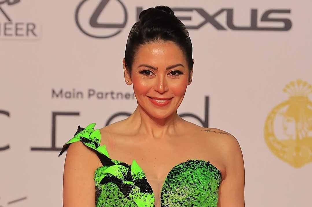 لقاء الخميسي تتّخذ قرارها… هكذا ستواجه أزمة الزّوجة الثّانية والخيانة