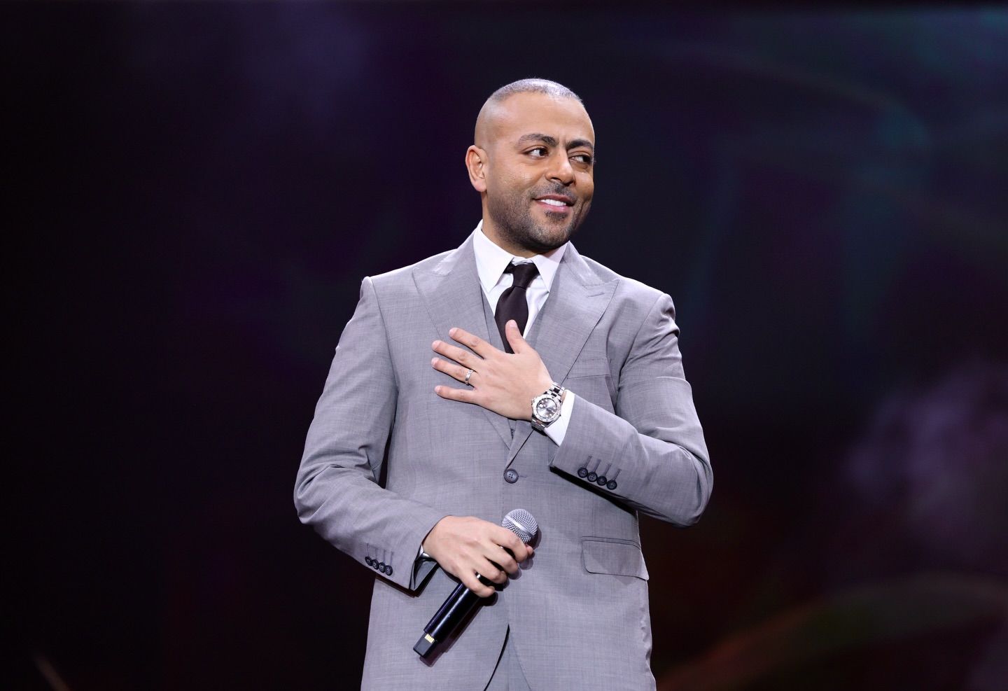 تامر عاشور يحسم الجدل حول “صوت مصر” ويكشف كواليس خلافه مع شيرين عبد الوهّاب.