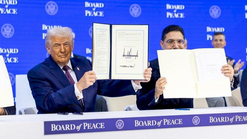 وزير خارجية المغرب يوقع بدافوس على الميثاق المؤسس لمجلس السلام