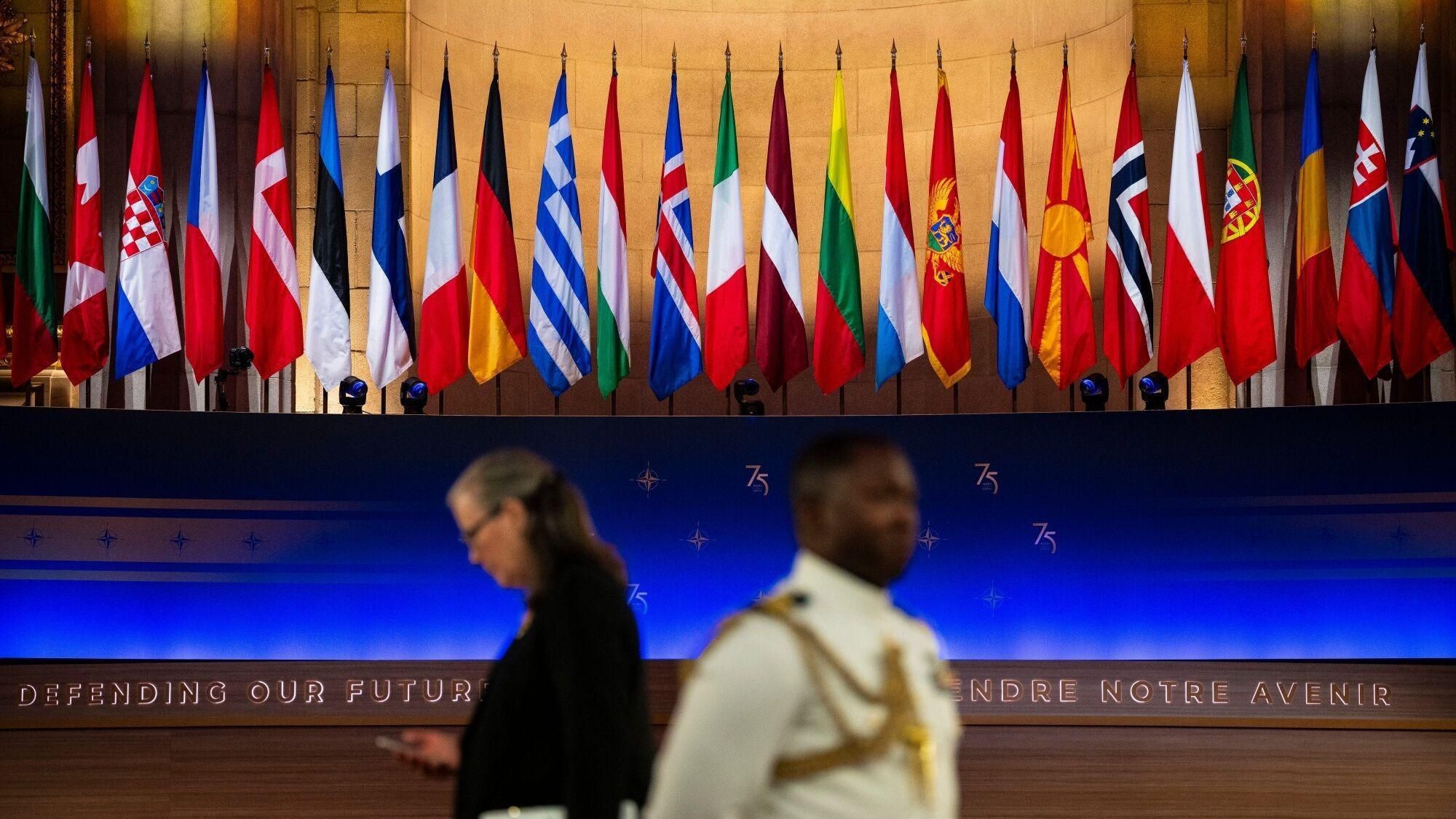 نيويورك تايمز: حلفاء واشنطن اختاروا "المقاومة بدل الخضوع"