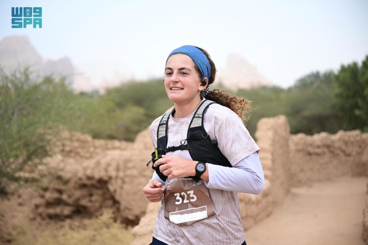 «درب العلا» تقود المتسابقين عبر مسارات تجمع التحدي وسحر الطبيعة