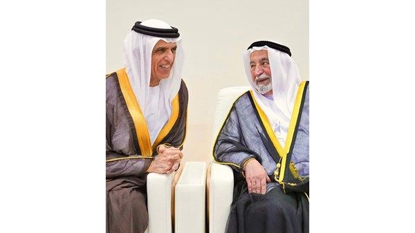حاكم رأس الخيمة يهنئ حاكم الشارقة بمناسبة الذكرى الـ 54 لتولّيه مقاليد الحكم في الإمارة