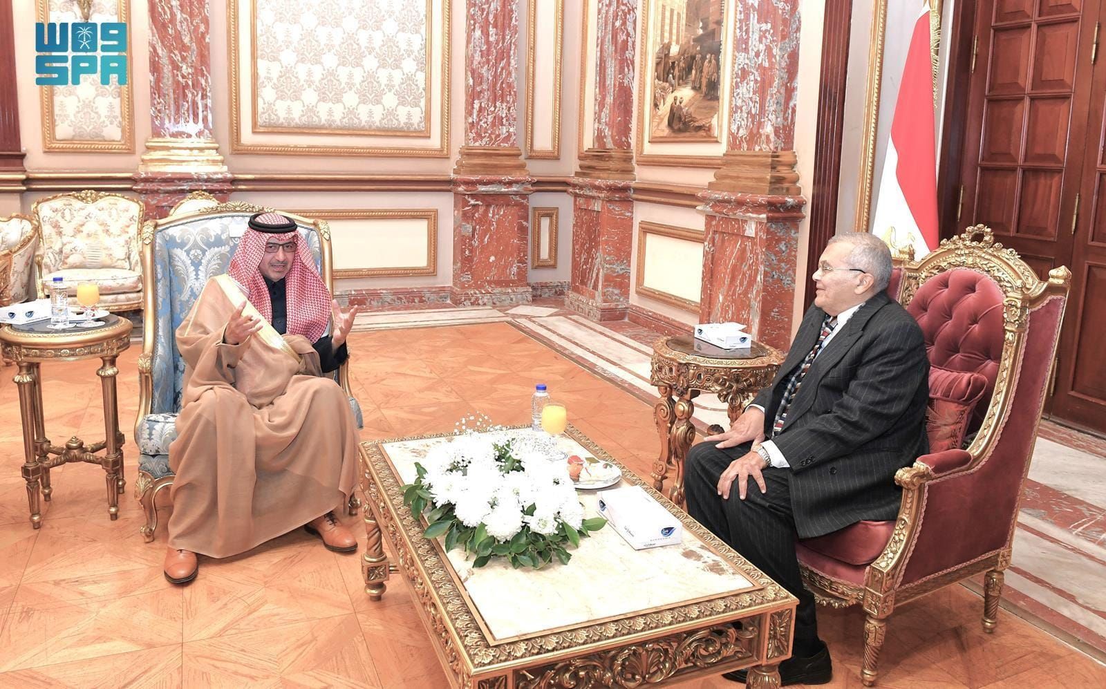 السفير السعودي في مصر يعزز العلاقات الثنائية مع مجلس الشيوخ المصري