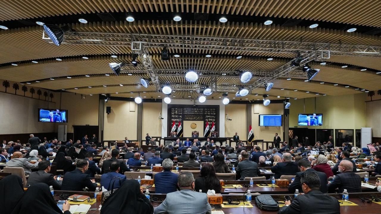 مسودة تعديل قانون الشهداء بيد البرلمان.. امتيازات بينها تمديد الرواتب التقاعدية 25 سنة