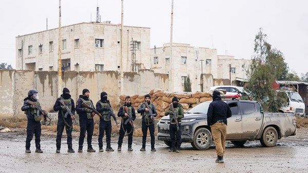 اتهامات متبادلة بين دمشق و«قسد» بخرق وقف النار