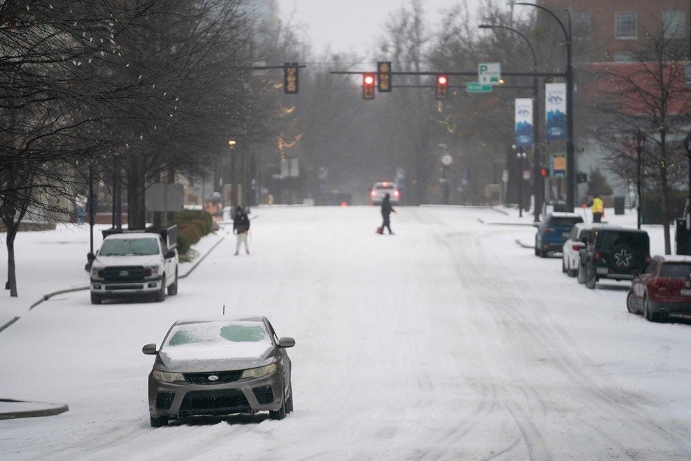بالصور.. عواصف ثلجية تاريخية تجتاح معظم الولايات الأميركية
