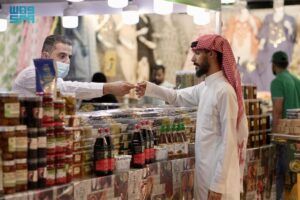 الفنون التراثية المصرية تتألق بحضور ثقافي لافت في معرض المنتجات بمكة المكرمة