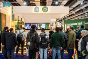 زوار جناح الشؤون الإسلامية بمعرض القاهرة الدولي للكتاب يُشيدون بدور السعودية في خدمة القرآن الكريم