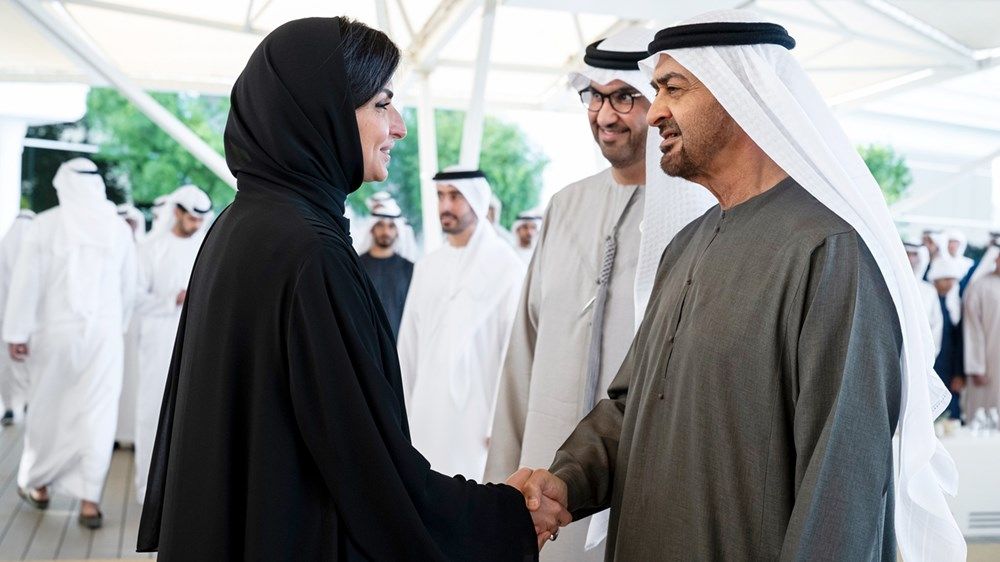 رئيس الدولة يستقبل وفد «مصدر» بمناسبة الذكرى العشرين لتأسيس الشركة