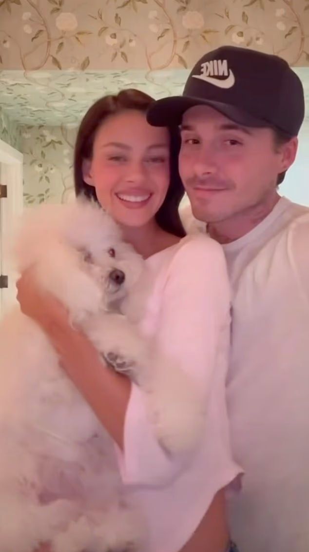 تكريم فيكتوريا في باريس… وبروكلين يغيب ويختار اللهو على تيك توك