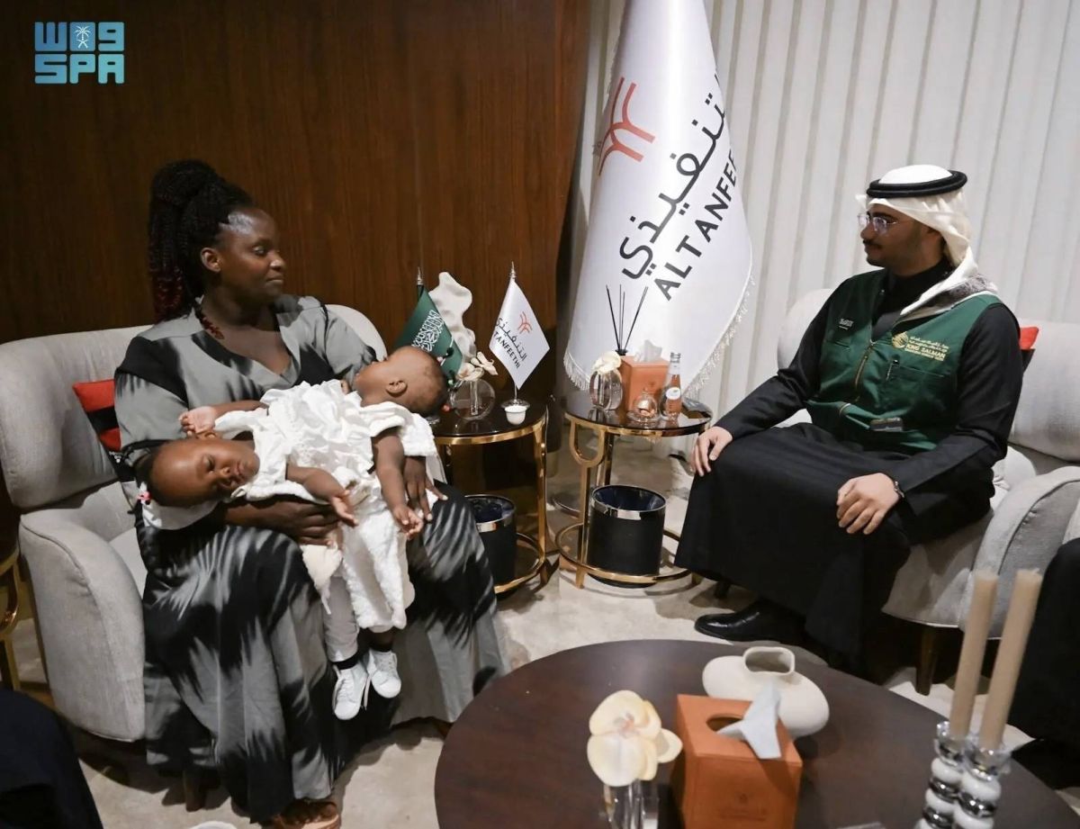 إنفاذًا لتوجيهات خادم الحرمين الشريفين وولي العهد.. وصول التوأم الملتصق التنزاني (نانسي ونايس) إلى الرياض