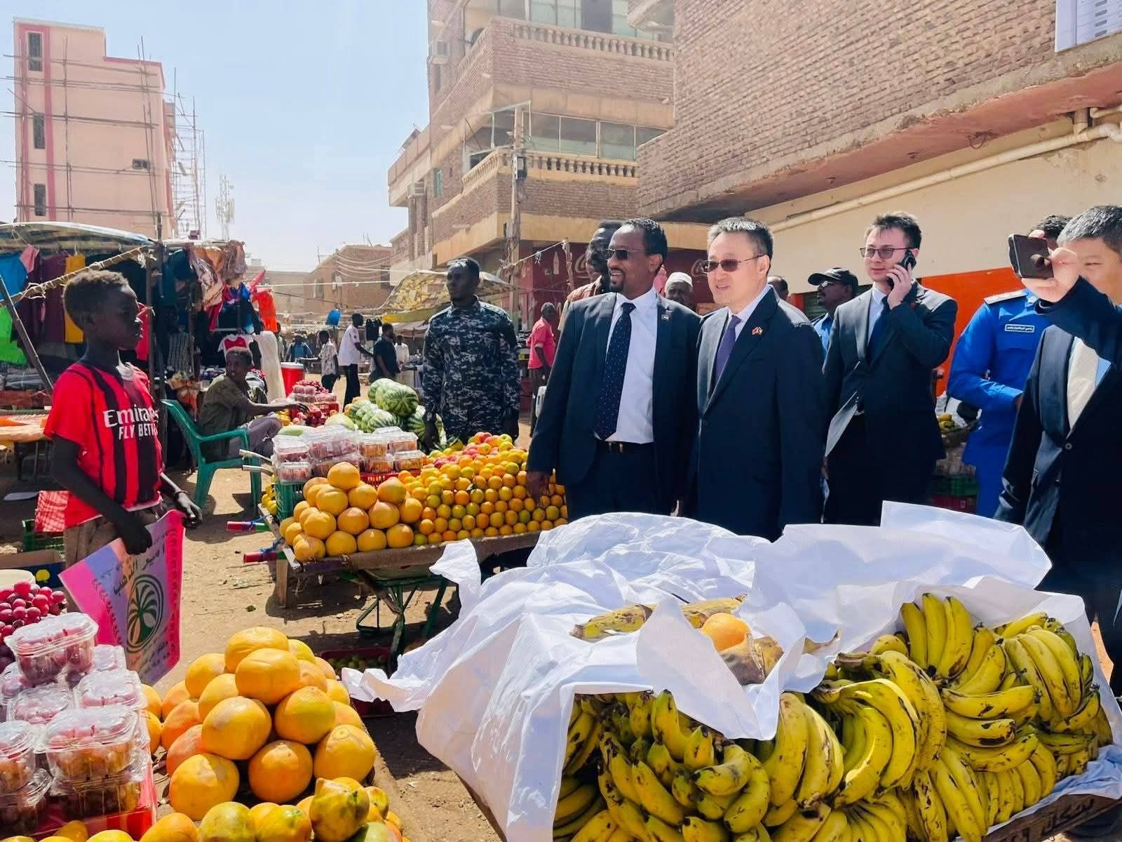 الخرطوم تستعيد نبضها: أول جولة دبلوماسية في قلب الخرطوم لدبلوماسي أجنبي برفقة وزير الثقافة والإعلام والسياحة والآثار