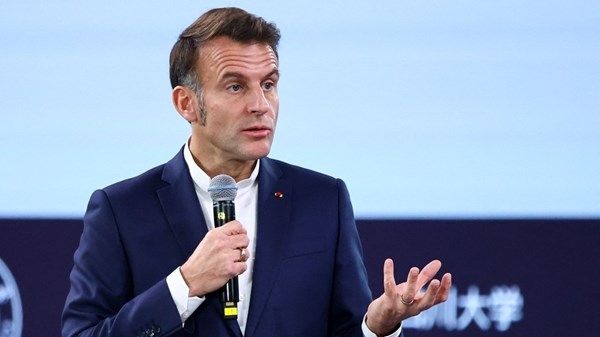 ماكرون: التوترات بشأن جرينلاند «جرس إنذار» لأوروبا