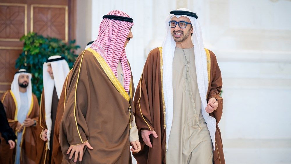 ولي عهد الكويت يستقبل عبد الله بن زايد