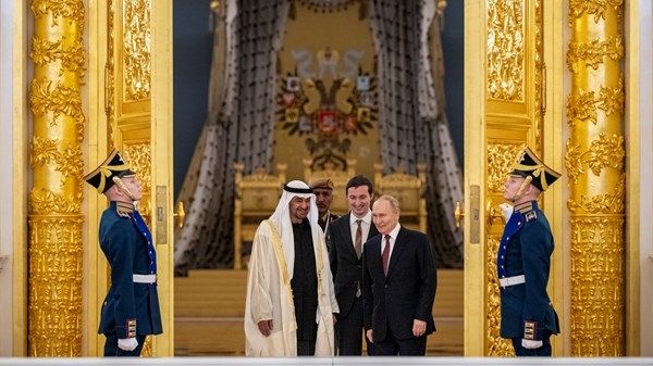 رئيس الدولة: الإمارات ماضية في دفع شراكاتها التنموية إلى الأمام