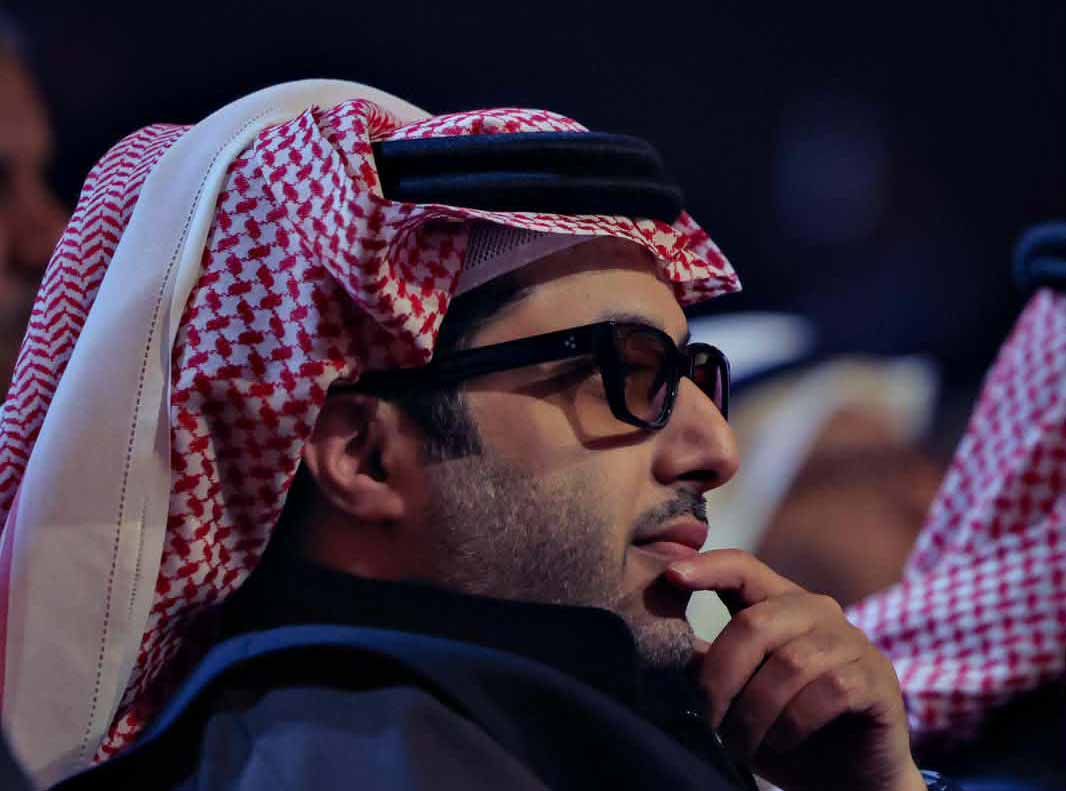 بالفيديو- تركي آل الشيخ يعلن دعمه وتشجيعه للمصارع السعودي بدر سحلي