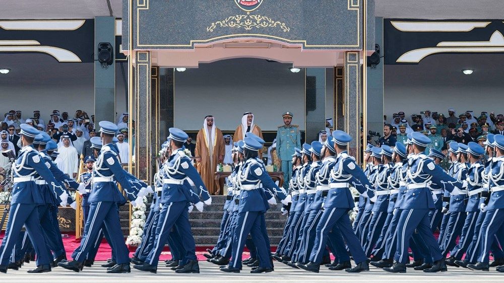 تحت رعاية رئيس الدولة.. خالد بن محمد بن زايد يشهد حفل تخريج كلية الشرطة