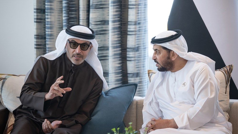 حمدان بن زايد يستقبل هزاع بن زايد في برزة قصر الظنة