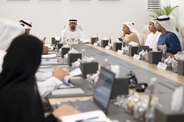 ذياب بن محمد بن زايد يترأّس اجتماع مجلس إدارة شركة «قطارات الاتحاد»