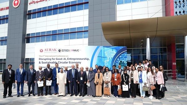 خبراء يستعرضون تقارب الذكاء الاصطناعي وريادة الأعمال في «أميركية رأس الخيمة»