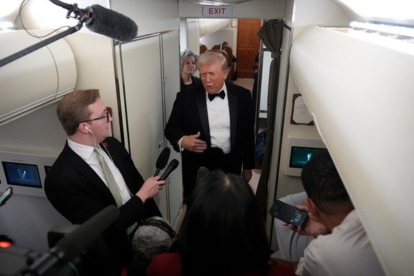 ترامب يكشف تفاصيل خطط بناء قوس النصر العملاق في واشنطن