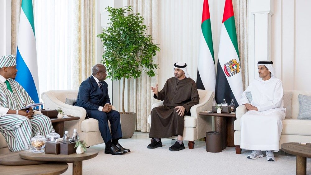 رئيس الدولة ورئيس سيراليون يبحثان علاقات التعاون بين البلدين