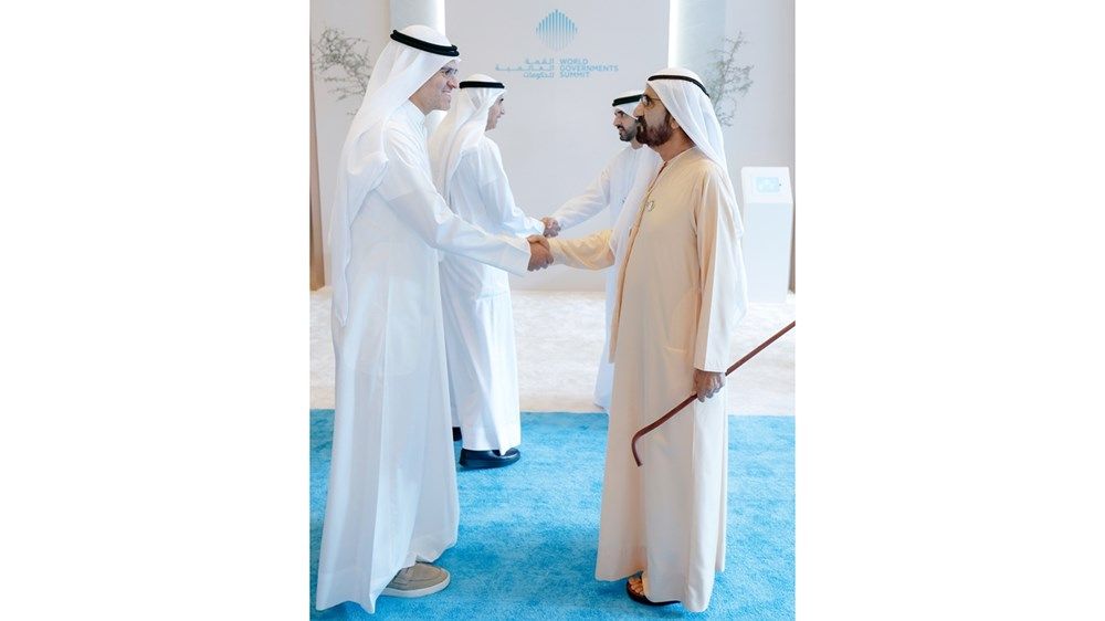محمد بن راشد يلتقي عدداً من تجار الكويت المشاركين في المنتدى الاقتصادي الإماراتي الكويتي