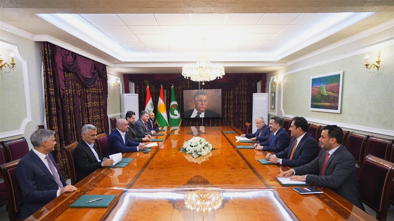 وفد الاطار يلتقي طالباني.. مباحثات حول رئاسة الجمهورية وتأكيد على توحيد الروئ