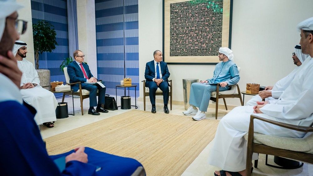 عبدالله بن زايد يستقبل وزير الخارجية والهجرة المصري