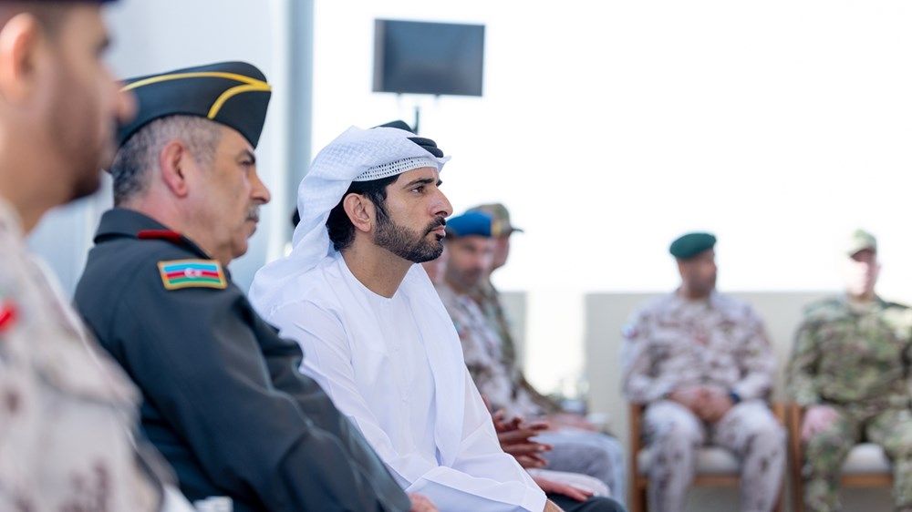 بحضور وزير دفاع أذربيجان.. حمدان بن محمد يشهد تمرين «درع السلام 2026»
