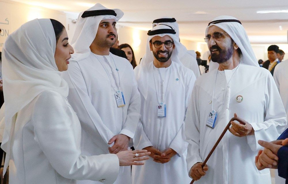 محمد بن راشد يتفقد المركز الإعلامي ومركز العمليات والأمن السيبراني للقمة العالمية للحكومات