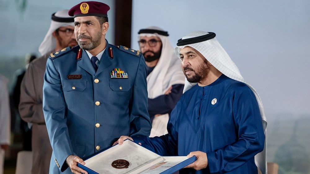 حمدان بن زايد يكرِّم الفائزين بالدورة الثانية من جائزة الشيخ حمدان بن زايد البيئية