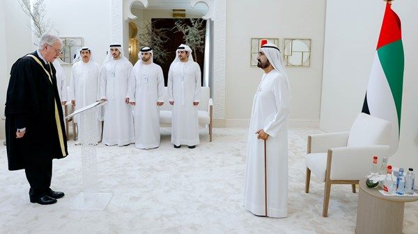 أمام محمد بن راشد.. ثلاثة قضاة في محاكم مركز دبي المالي العالمي يؤدون اليمين القانونية