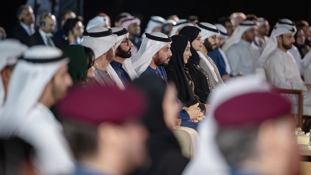 حمدان بن زايد يكرِّم الفائزين بالدورة الثانية من جائزة الشيخ حمدان بن زايد البيئية