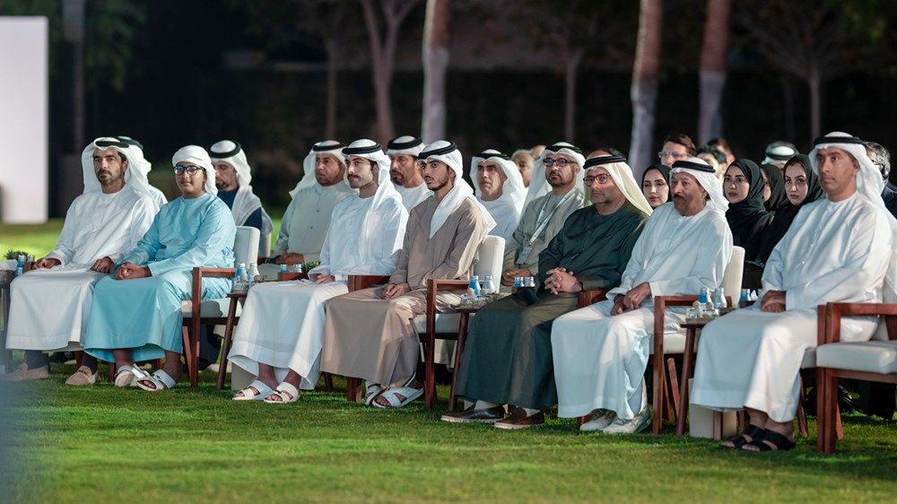 حمدان بن زايد يكرِّم الفائزين بالدورة الثانية من جائزة الشيخ حمدان بن زايد البيئية