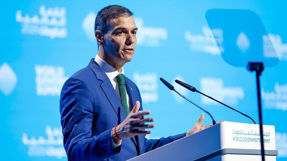 محمد بن راشد يشهد كلمة ألقاها رئيس وزراء إسبانيا في القمة العالمية للحكومات