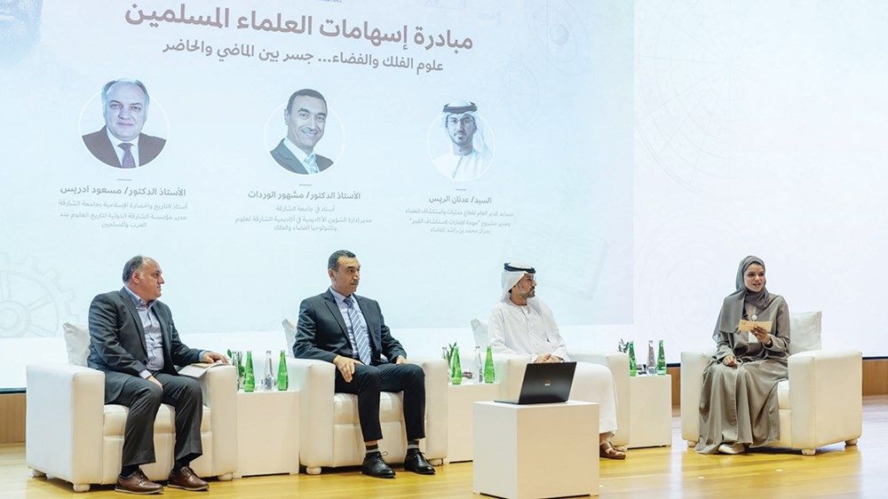 جامع الشيخ زايد الكبير يطلق مبادرة «إسهامات العلماء المسلمين»