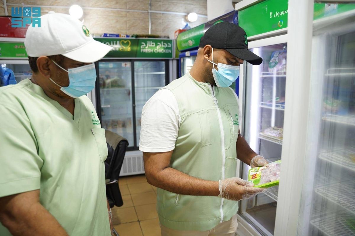 «بيئة جازان» تنفذ جولات رقابية مكثفة على أسواق النفع العام والمسالخ