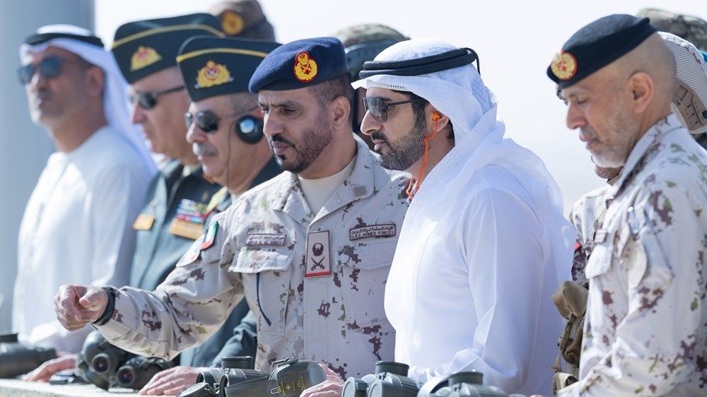 بحضور وزير دفاع أذربيجان.. حمدان بن محمد يشهد تمرين «درع السلام 2026»