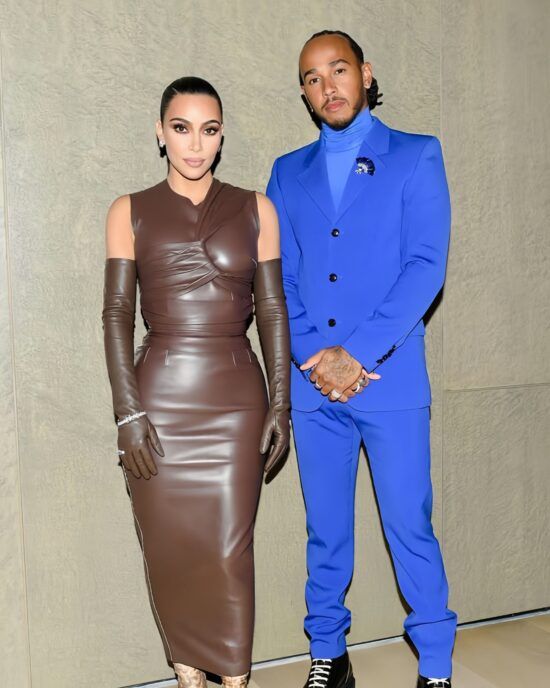 كيم كردشيان في لقاء رومانسي مع نجم فورمولا١ في باريس….شاهدوا الفيديو