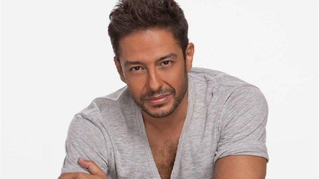 محمد حماقي: “أهل السعودية وحشتوني جداً”