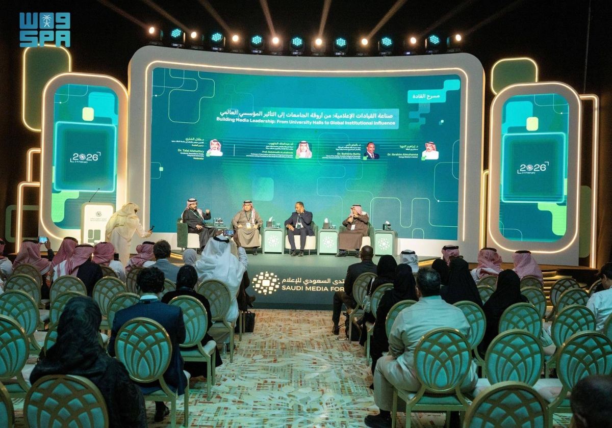 جلسة حوارية تناقش صناعة القيادات الإعلامية